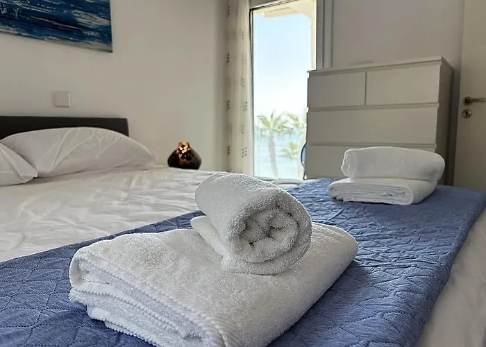 Cozy Beachfront Gem With Seaview