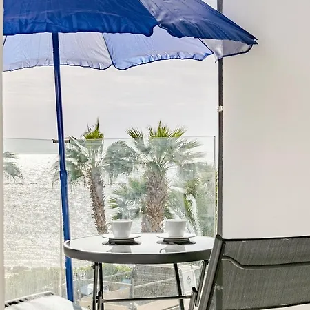 Cozy Beachfront Gem With Seaview