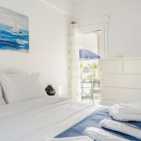 Cozy Beachfront Gem With Seaview Limassol