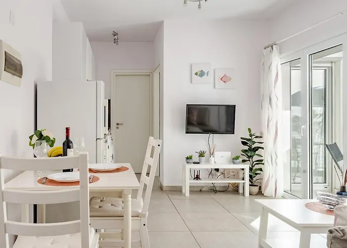 Apartmán Cozy Beachfront Gem With Seaview *